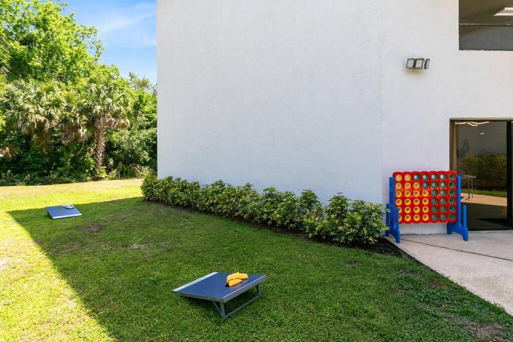 Oasis 317 - Space To Unwind Apartment Titusville Exterior photo